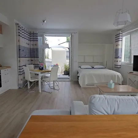 Przy Maksimie Orlowo Appartement